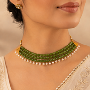 Emerald Royale Pearl Choker – view 7 | Pathrohi