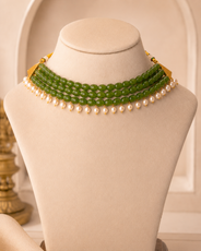 Emerald Royale Pearl Choker – view 3 | Pathrohi